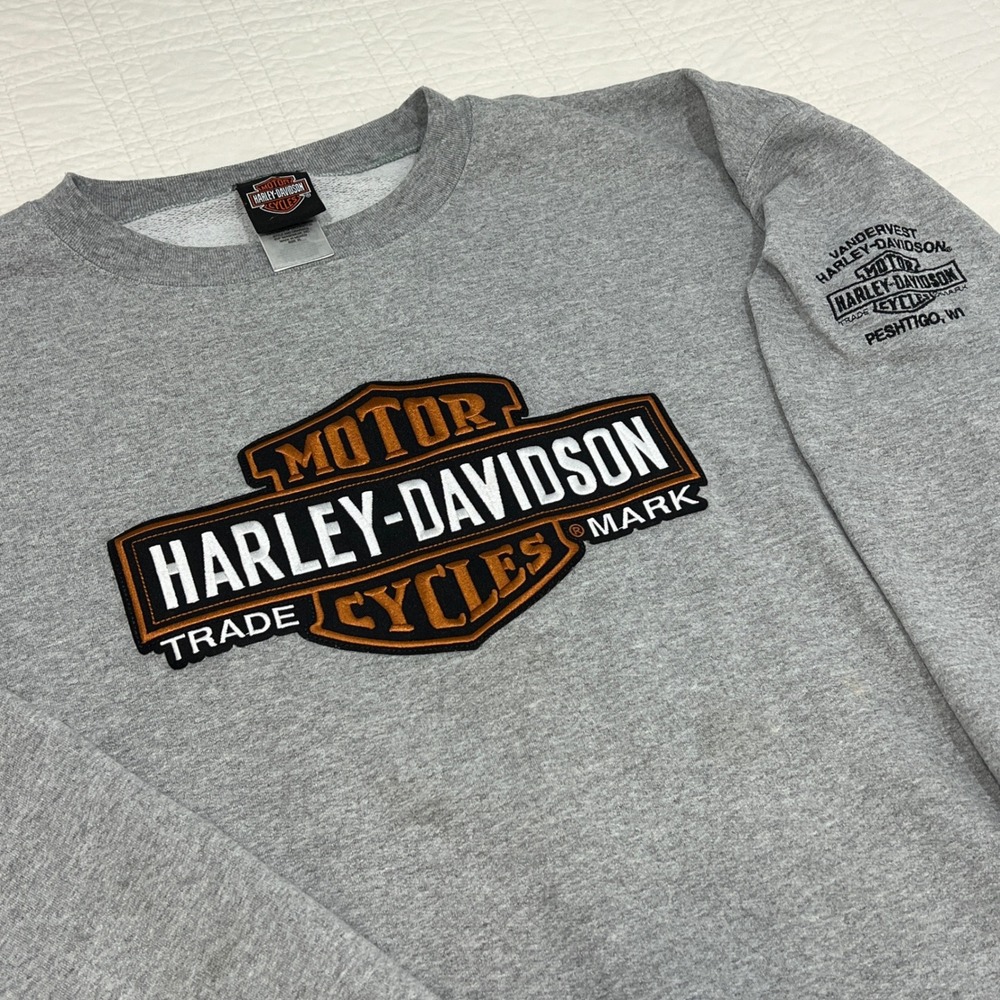 Harley-Davidson Mens XL Gray Crewneck Sweatshirt Embroidered Logo Peshtigo *NOTE